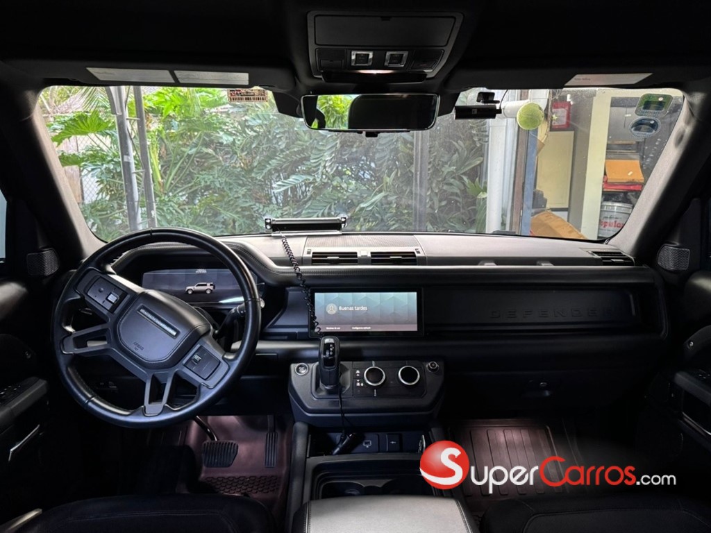 2021 Land Rover Defender P400 — foto 5 / 8