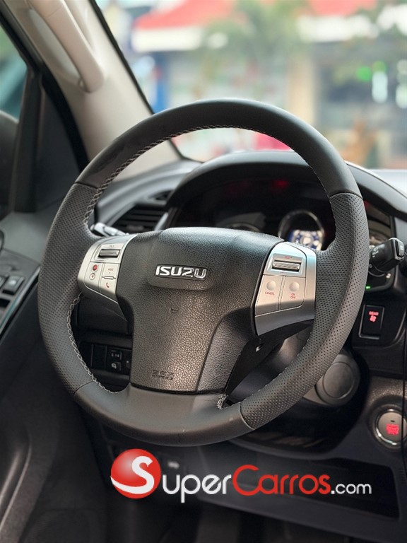 2019 Isuzu Mux — foto 10 / 11