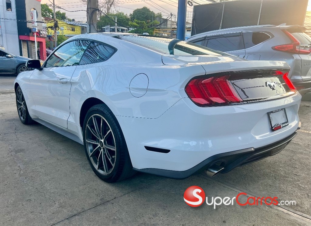 2019 Ford Mustang Ecoboost — foto 4 / 11