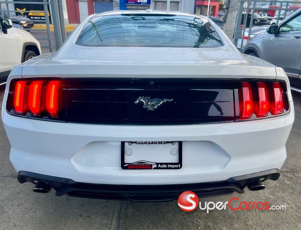 2019 Ford Mustang Ecoboost — foto 5 / 11