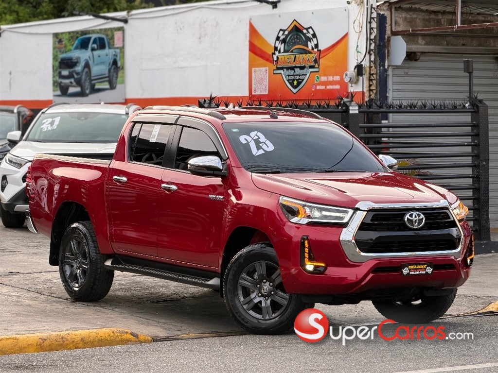2023 Toyota Hilux SRV