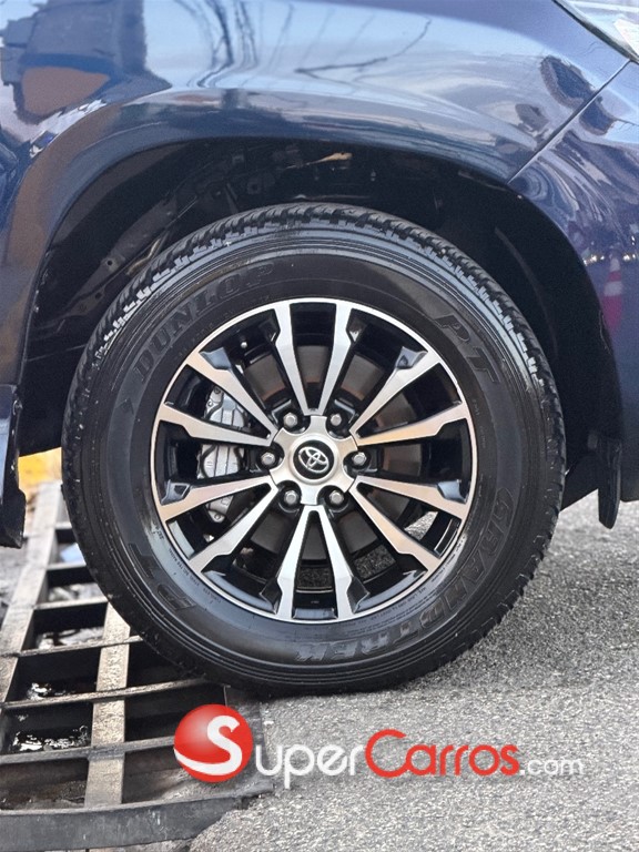 2015 Toyota Land Cruiser Prado VXL — foto 7 / 12