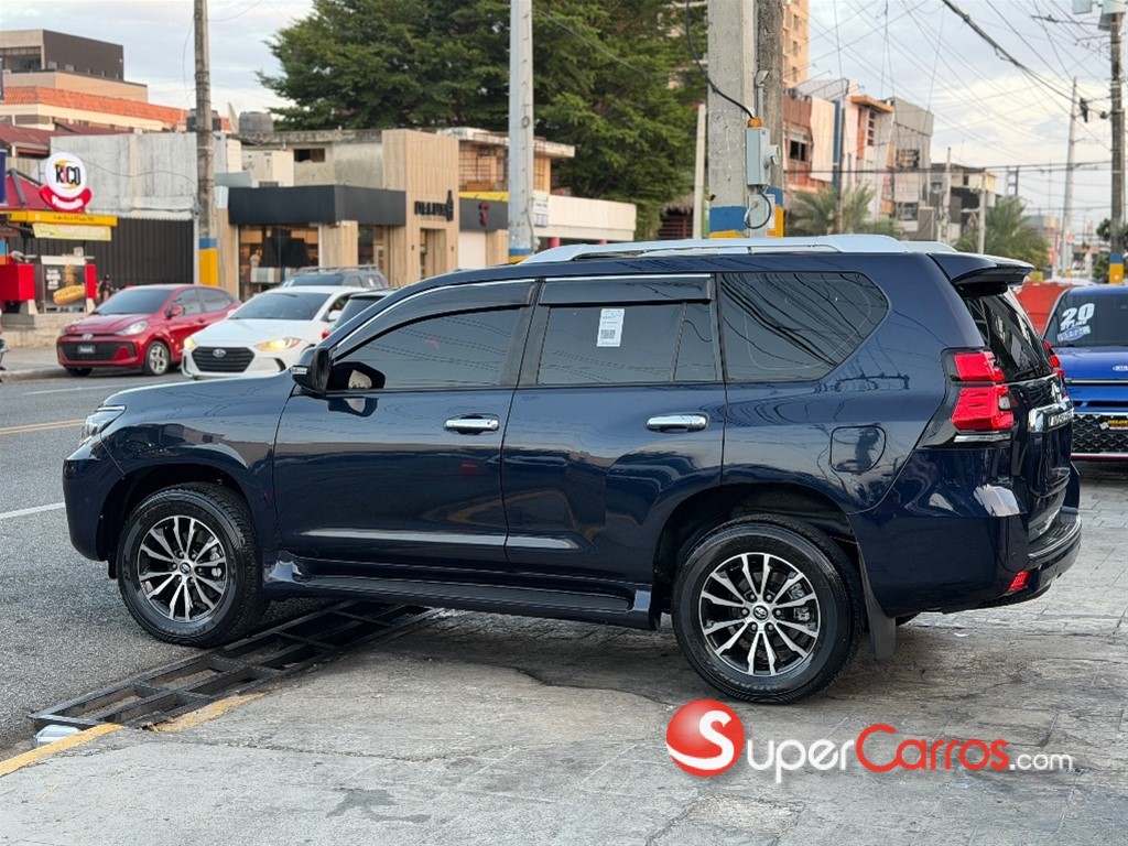 2015 Toyota Land Cruiser Prado VXL — foto 9 / 12