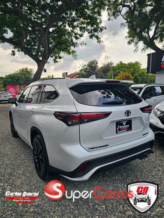 2024 Toyota Highlander XSE — foto 3 / 10