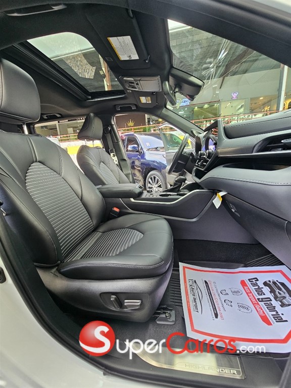 2024 Toyota Highlander XSE — foto 5 / 10