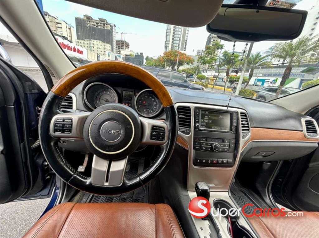 2011 Jeep Cherokee Overland — foto 7 / 10