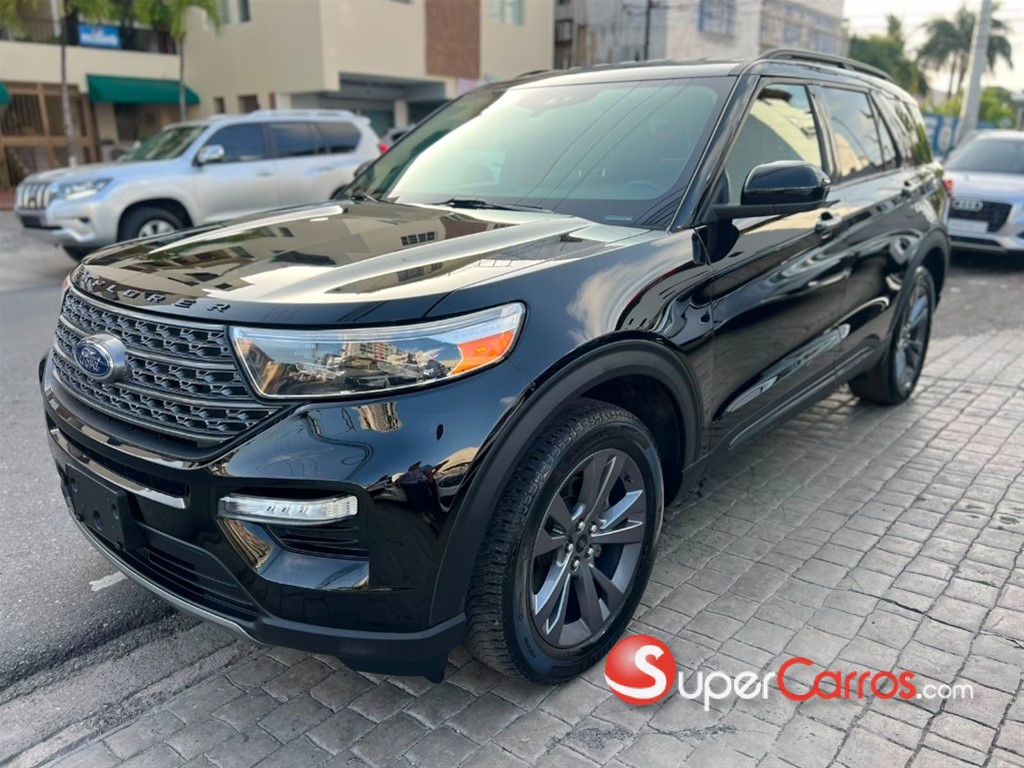 2023 Ford Explorer XLT 4WD