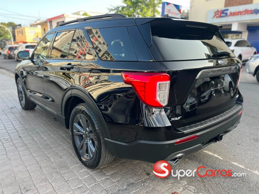 2023 Ford Explorer XLT 4WD — foto 2 / 12