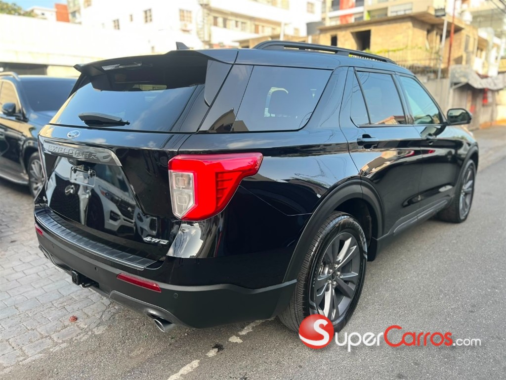 2023 Ford Explorer XLT 4WD — foto 3 / 12