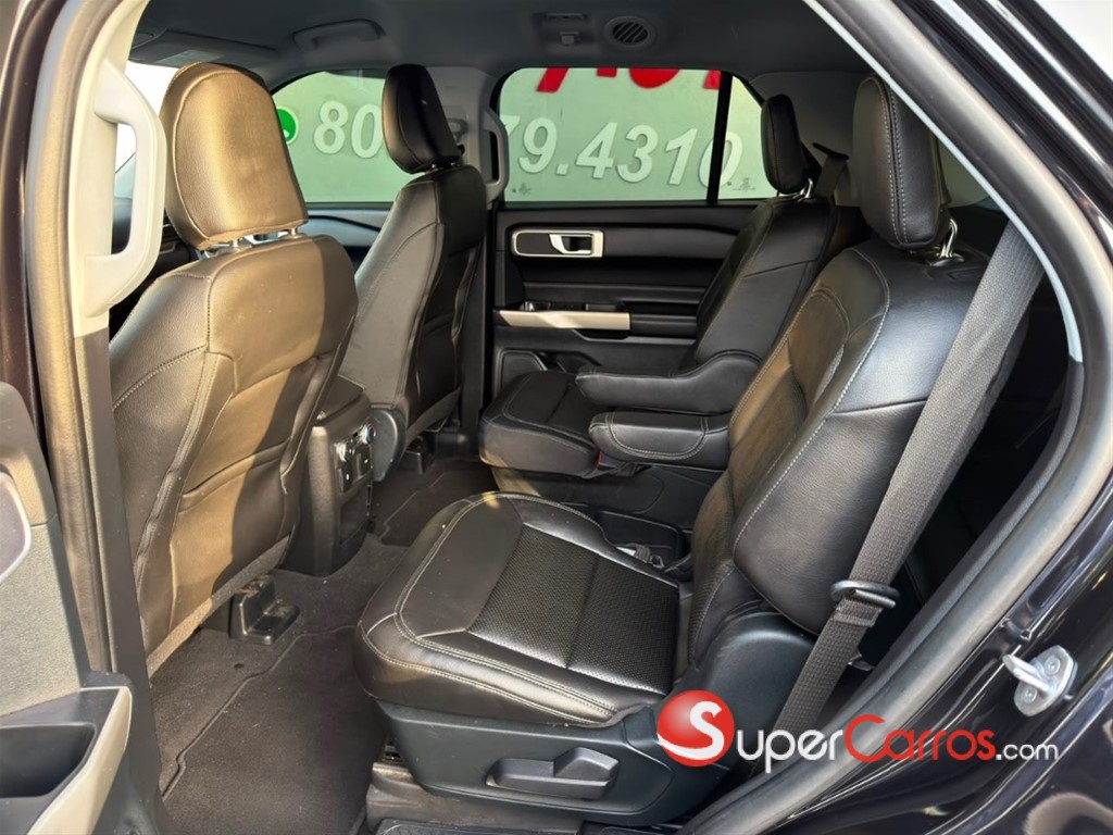 2021 Ford Explorer XLT — foto 8 / 12