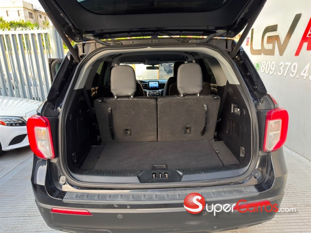 2021 Ford Explorer XLT — foto 10 / 12