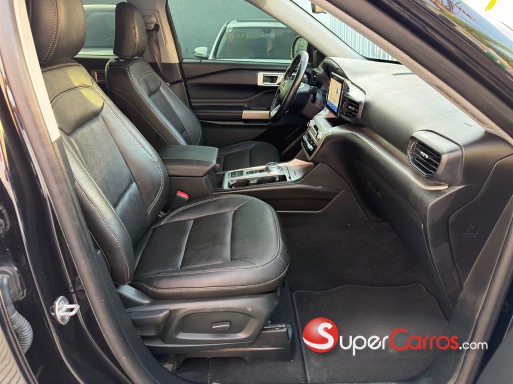 2021 Ford Explorer XLT — foto 12 / 12