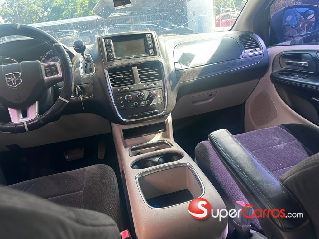 2012 Dodge Caravan — foto 2 / 5