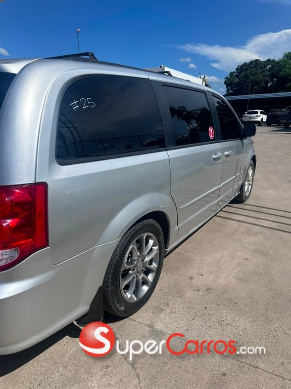 2012 Dodge Caravan — foto 4 / 5