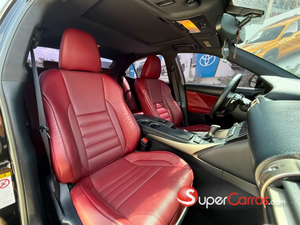 2015 Lexus IS 350 F Sport — foto 9 / 10