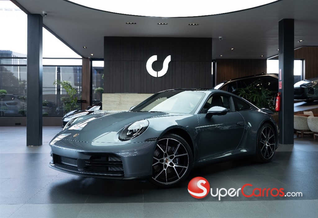 2026 Porsche 911 Carrera