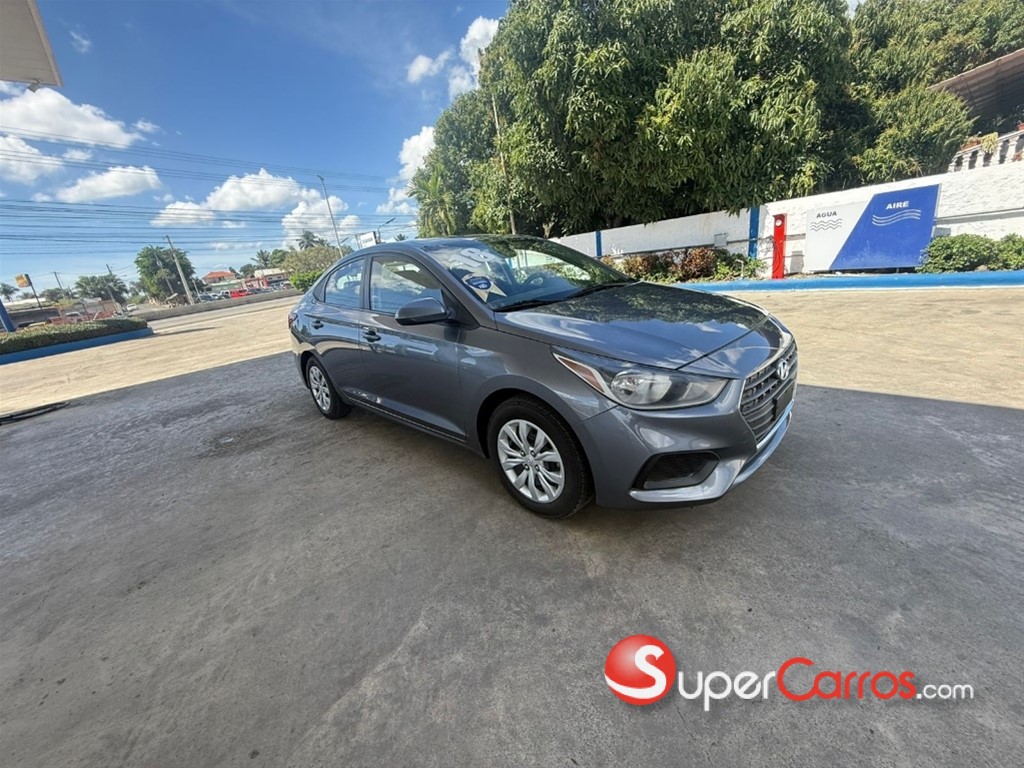 2018 Hyundai Accent — foto 2 / 5