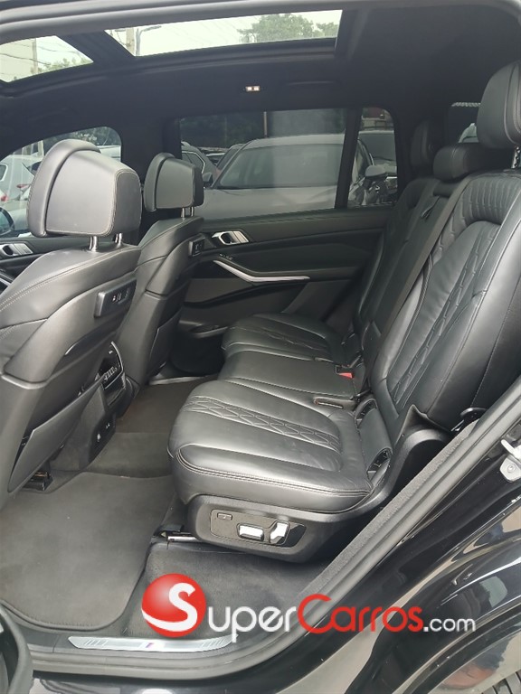 2019 BMW X 7 XDRIVE 40i — foto 8 / 11