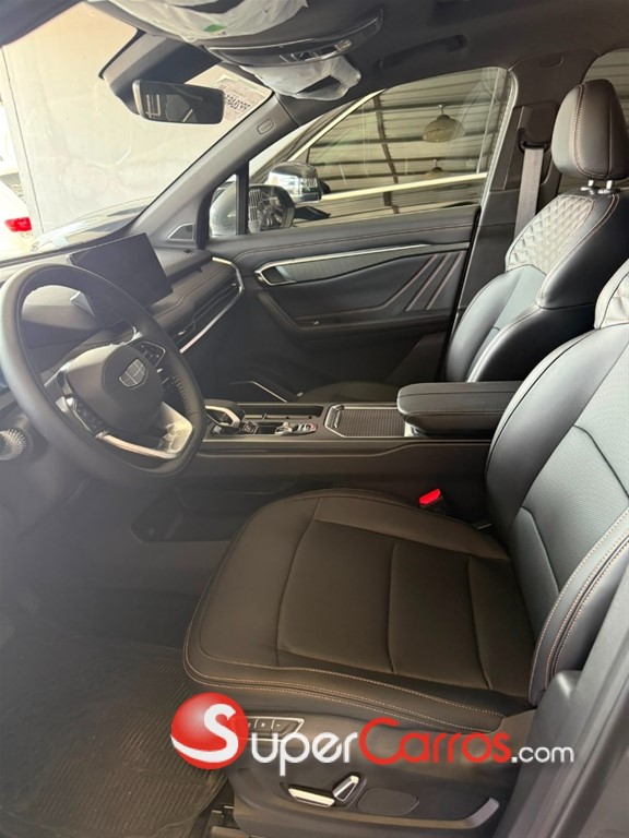 2026 Geely Okavango — foto 4 / 10
