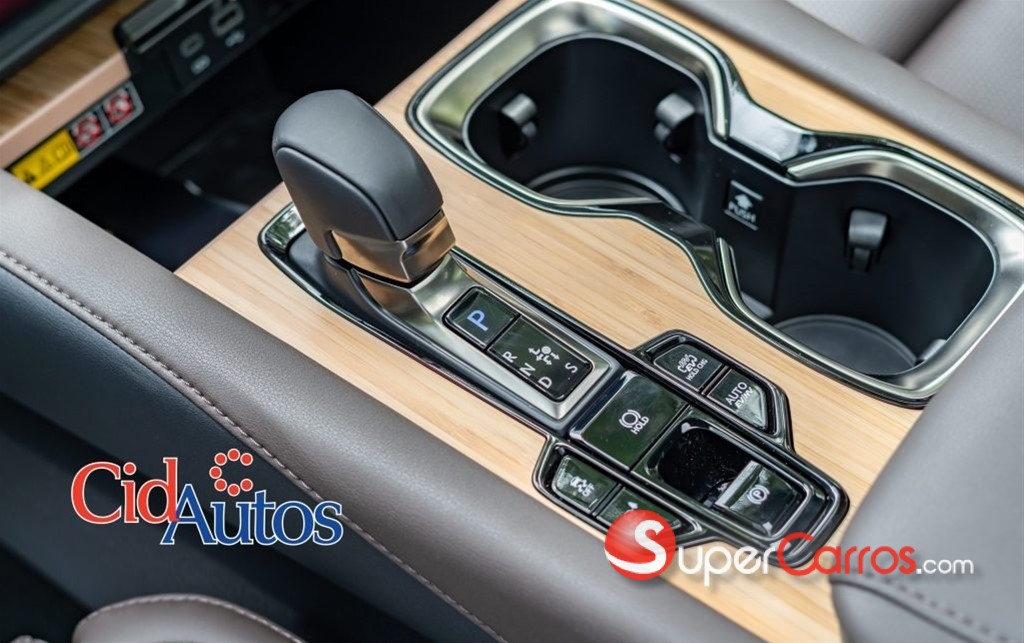 2027 Lexus RX 450 Hybrid + — foto 7 / 12
