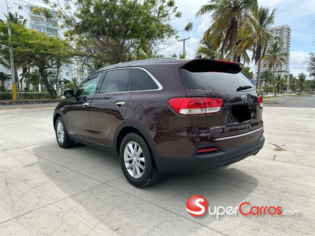2016 Kia Sorento LX — foto 6 / 12