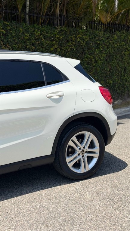 2017 Mercedes-Benz Clase GLA 250 4 Matic — foto 3 / 12
