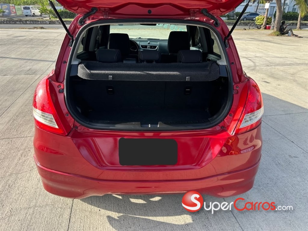 2016 Suzuki Swift RS Sport — foto 12 / 12