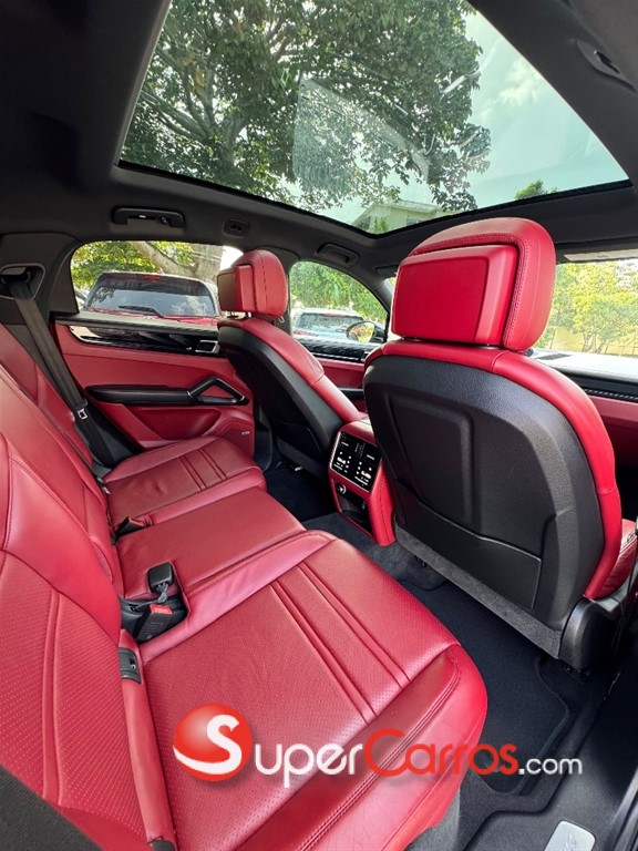 2020 Porsche Cayenne Coupe — foto 10 / 10