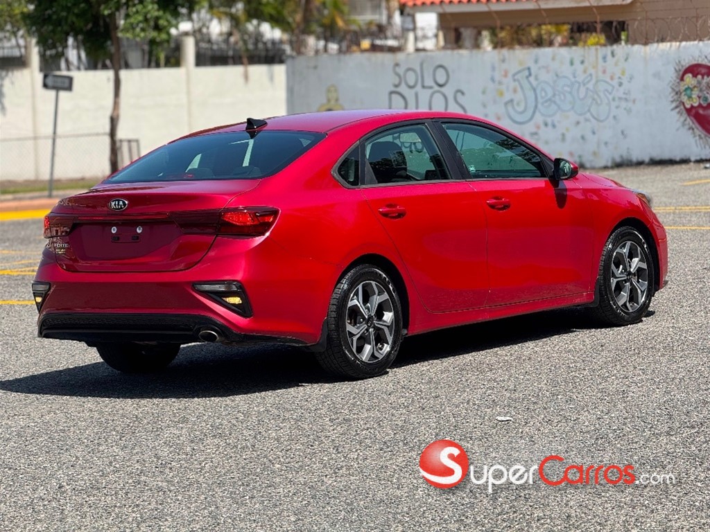 2021 Kia Forte LXS — foto 4 / 10