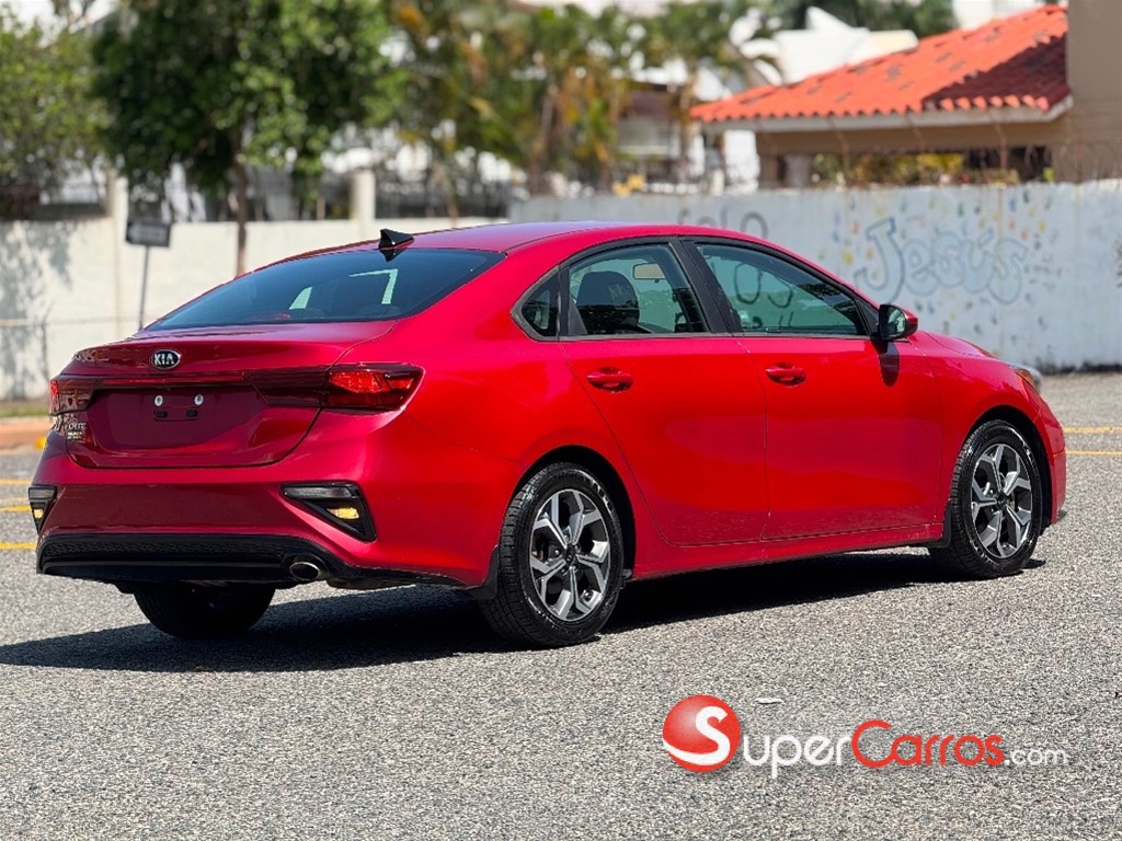 2021 Kia Forte LXS — foto 6 / 10