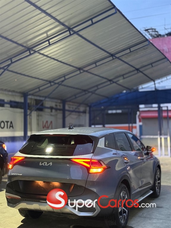 2023 Kia Sportage EX — foto 6 / 10