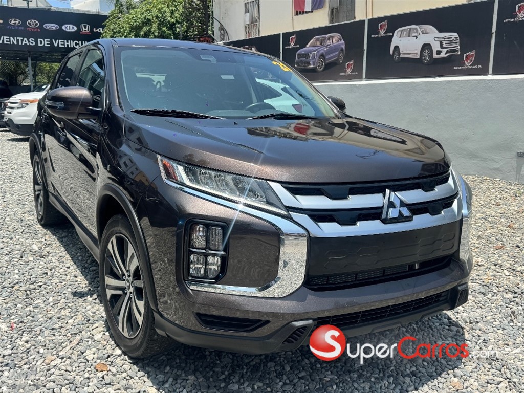2021 Mitsubishi Motors Outlander Sport SE — foto 2 / 9