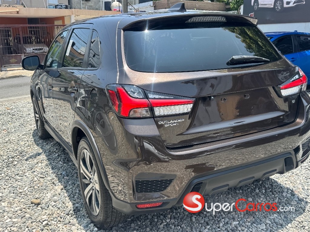2021 Mitsubishi Motors Outlander Sport SE — foto 4 / 9