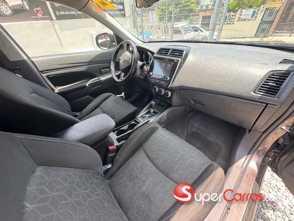 2021 Mitsubishi Motors Outlander Sport SE — foto 6 / 9