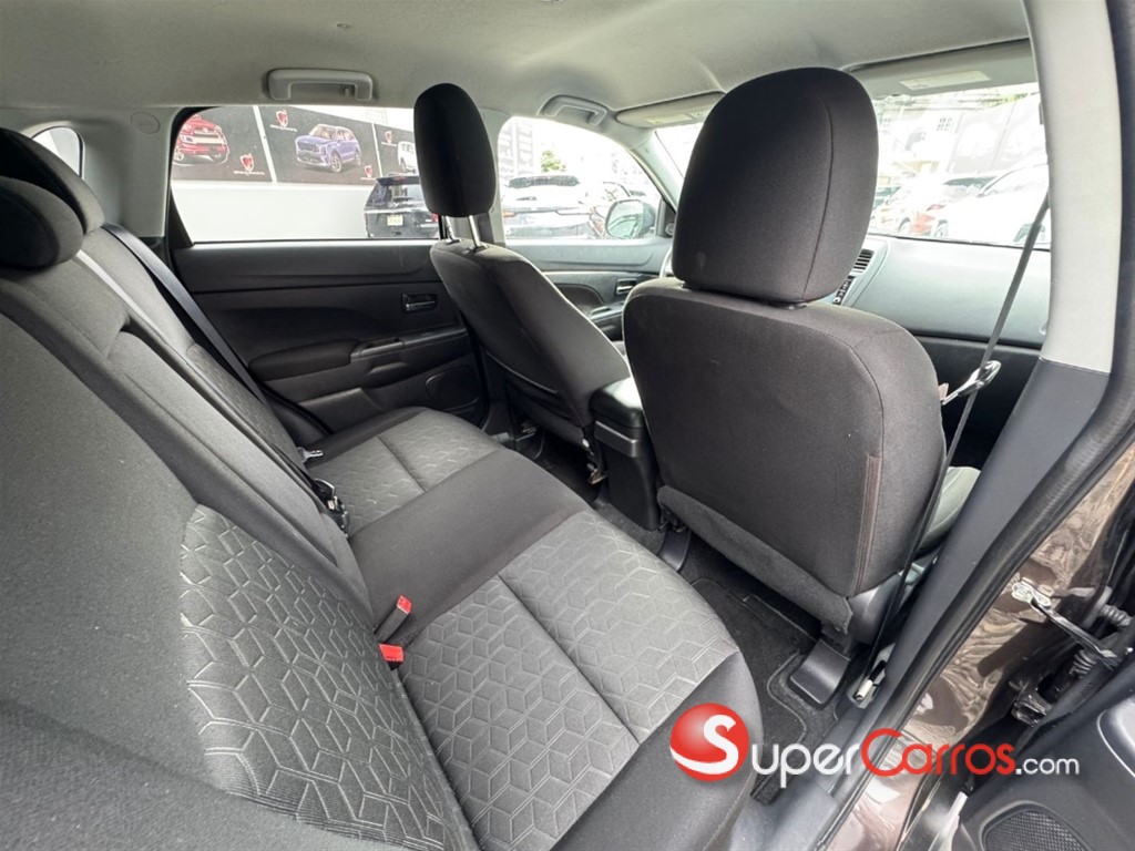 2021 Mitsubishi Motors Outlander Sport SE — foto 9 / 9