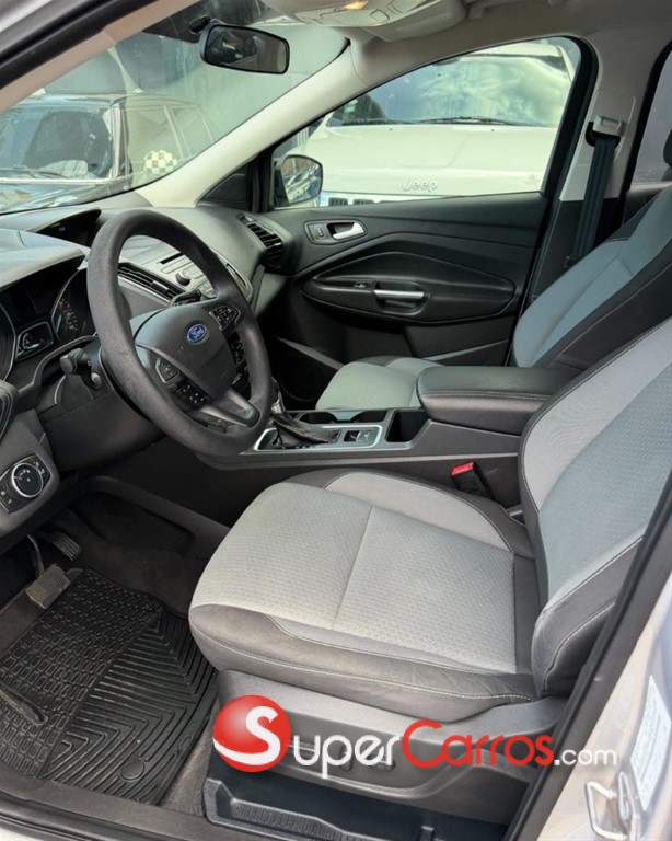 2017 Ford Escape SE Ecoboost — foto 8 / 9