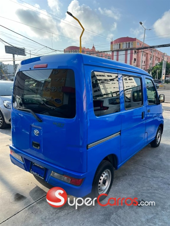 2020 Daihatsu Hijet — foto 10 / 12