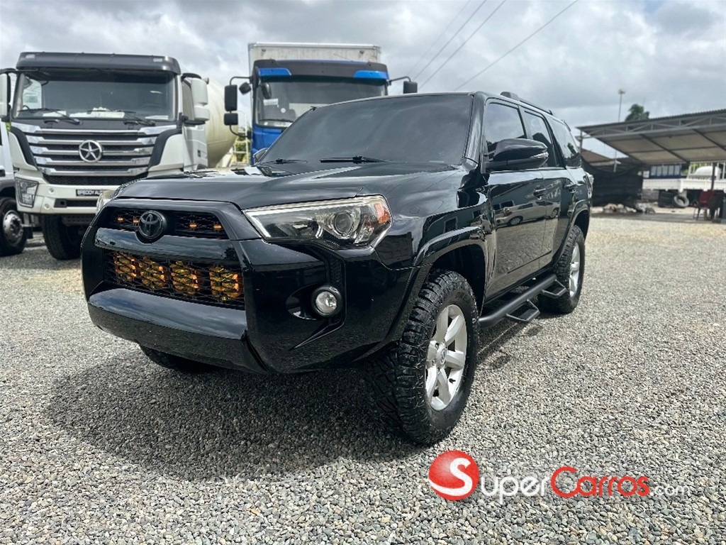 2016 Toyota 4 Runner SR5 Premium — foto 2 / 4