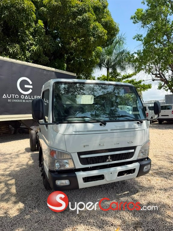 2027 Mitsubishi Motors Canter Chassis 14 pies