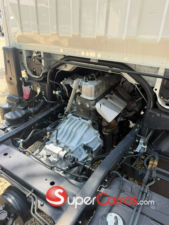 2027 Mitsubishi Motors Canter Chassis 14 pies — foto 8 / 12