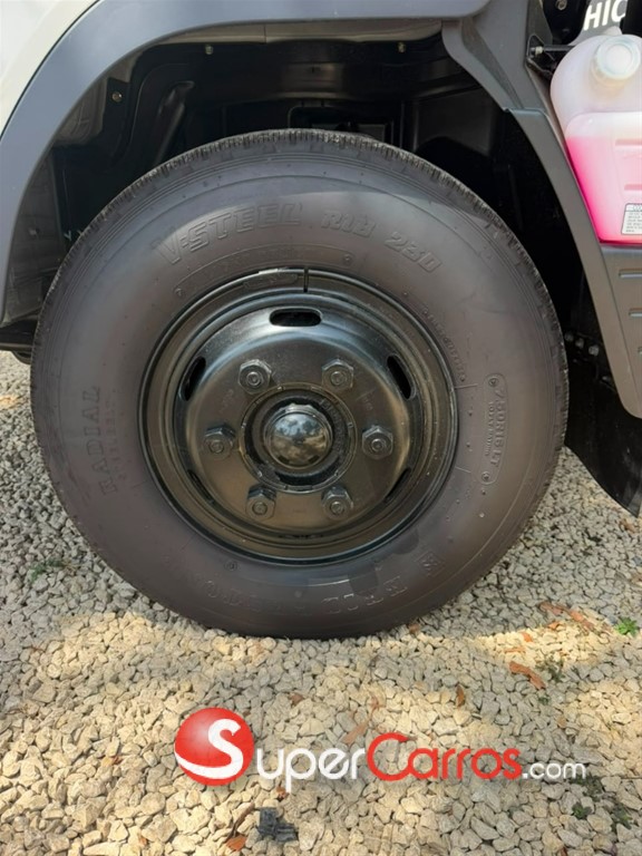 2027 Mitsubishi Motors Canter Chassis 14 pies — foto 10 / 12