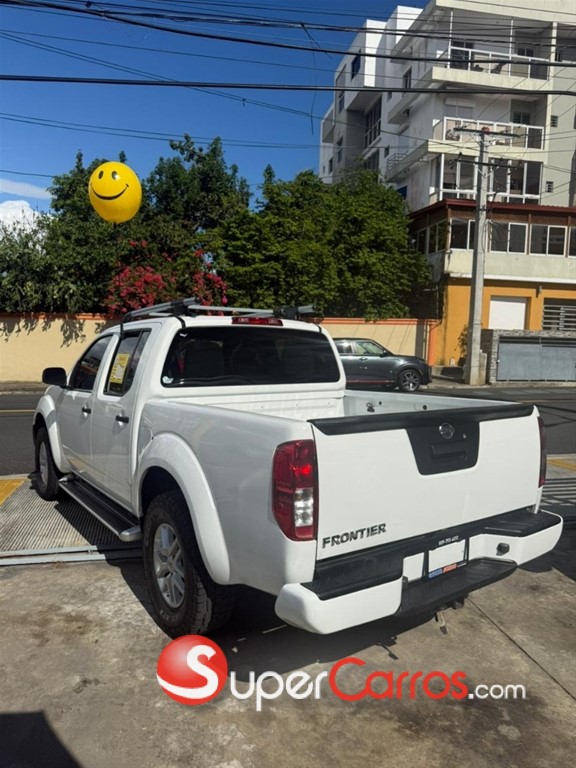2021 Nissan Frontier SV — foto 4 / 8