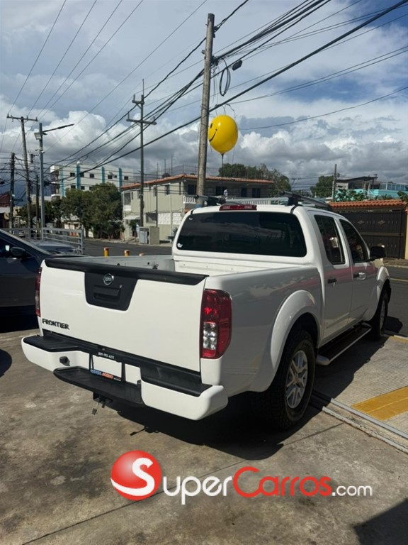 2021 Nissan Frontier SV — foto 5 / 8