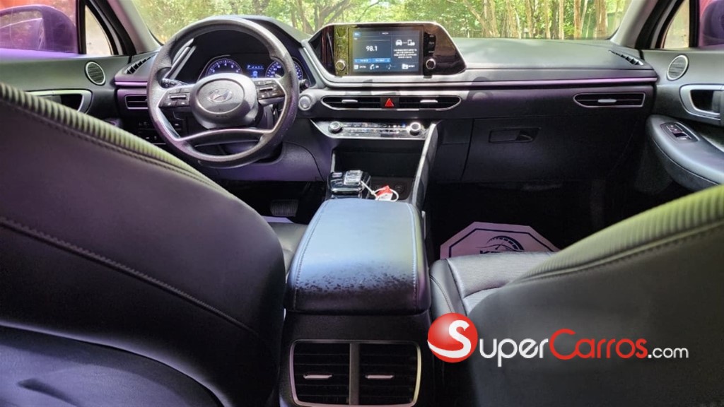 2020 Hyundai Sonata DN8 — foto 10 / 12