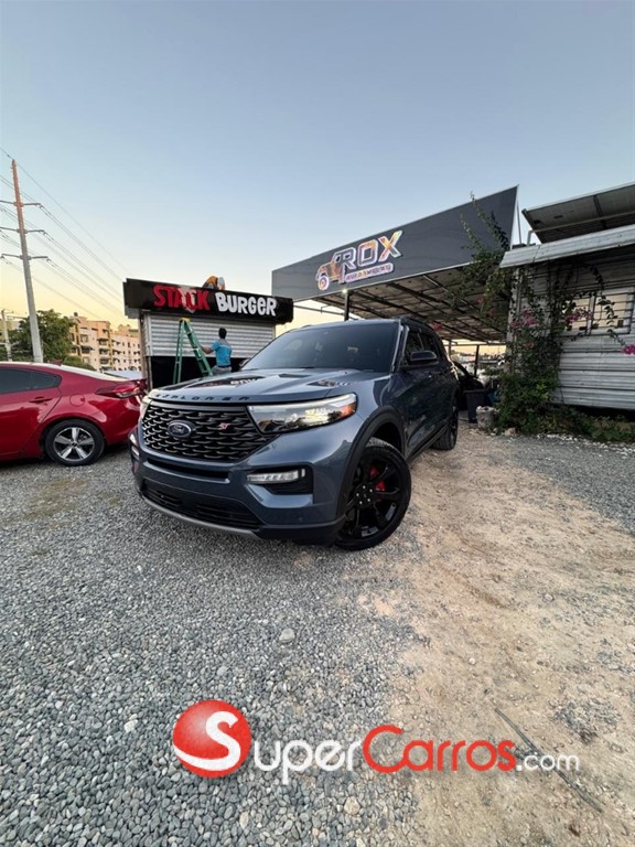 2021 Ford Explorer ST