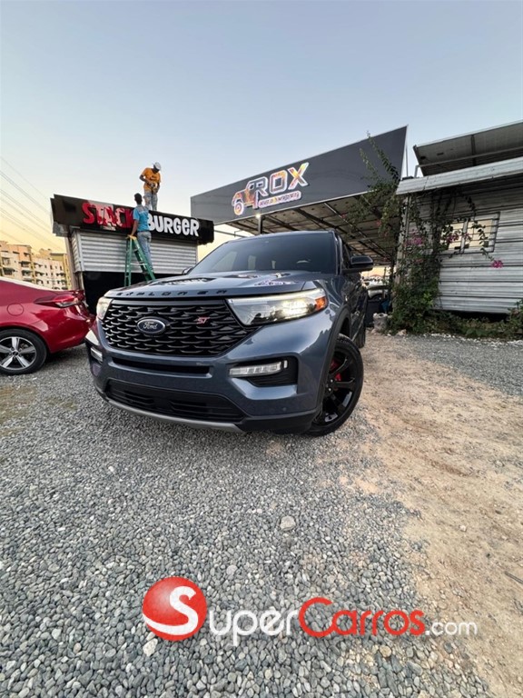 2021 Ford Explorer ST — foto 2 / 8