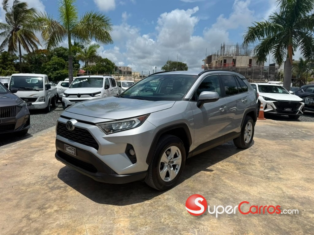 2021 Toyota RAV4 XLE — foto 5 / 11