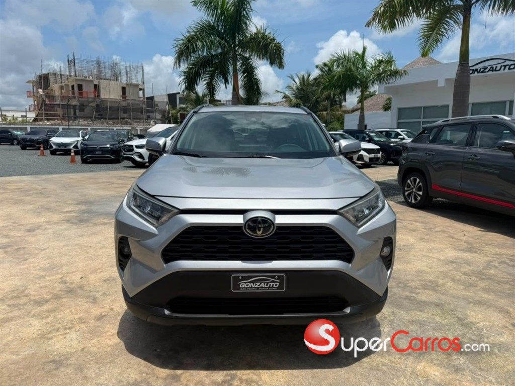 2021 Toyota RAV4 XLE — foto 11 / 11