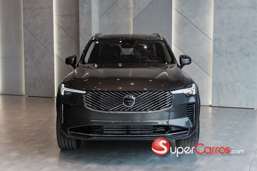 2026 Volvo XC90 RE Plus — foto 2 / 12