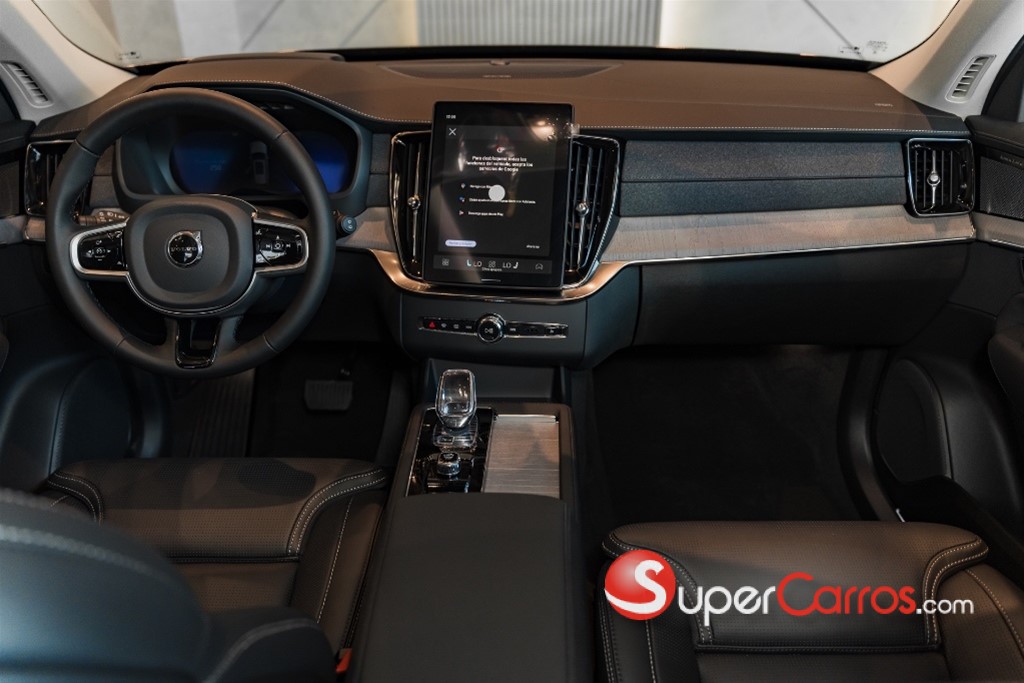 2026 Volvo XC90 RE Plus — foto 11 / 12